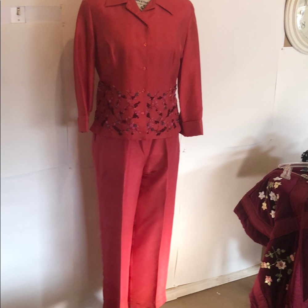 ICE SILK PANT SET🌹♥️🌹Dillards so gorgeous. Red & Beautiful great holiday